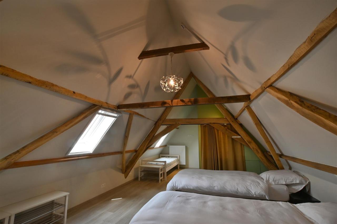 Hoeve Rooden Duifhuize Vakantiehuis Sint-Denijs